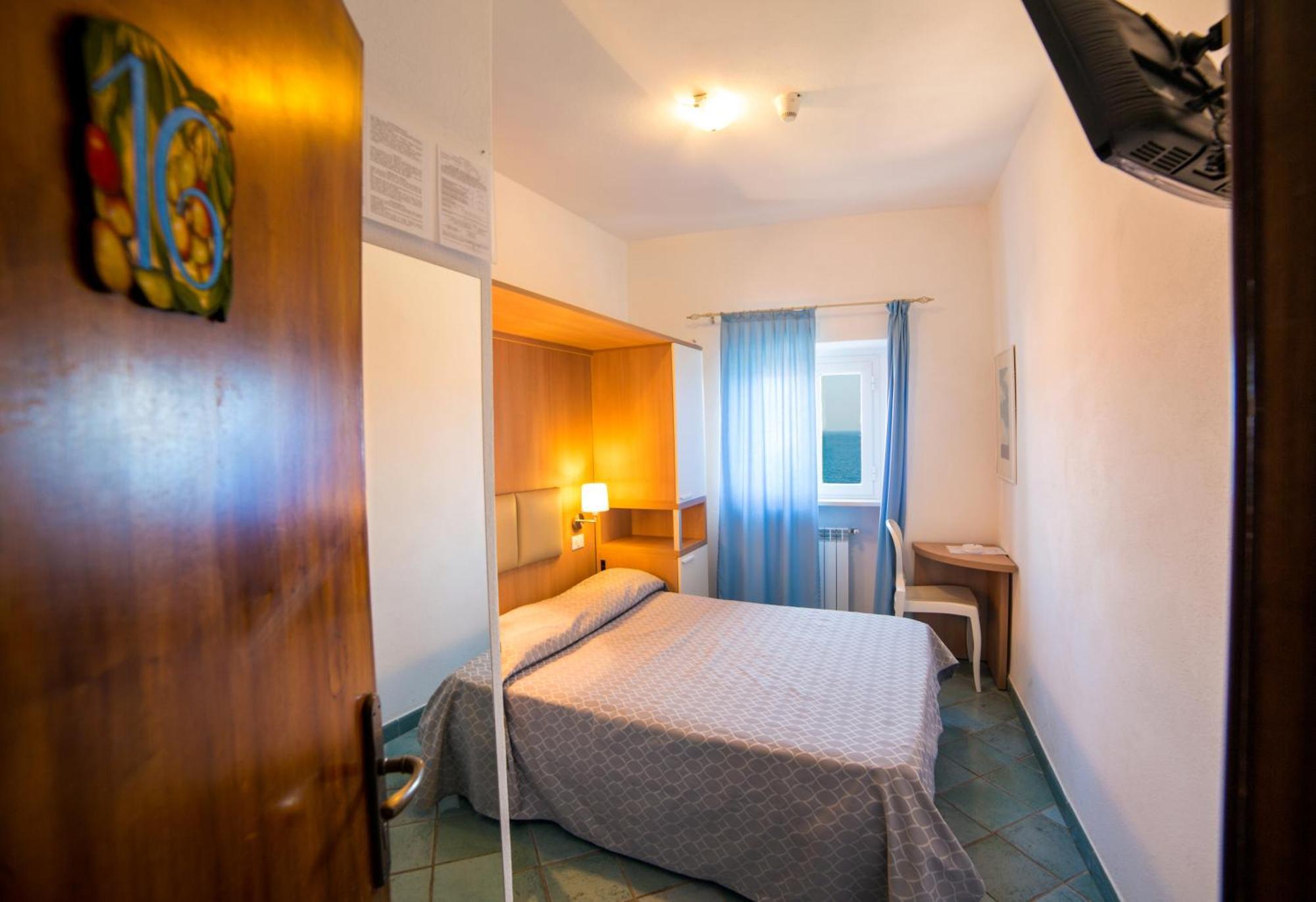 Hotel Saraceno Giglio Porto Exteriör bild