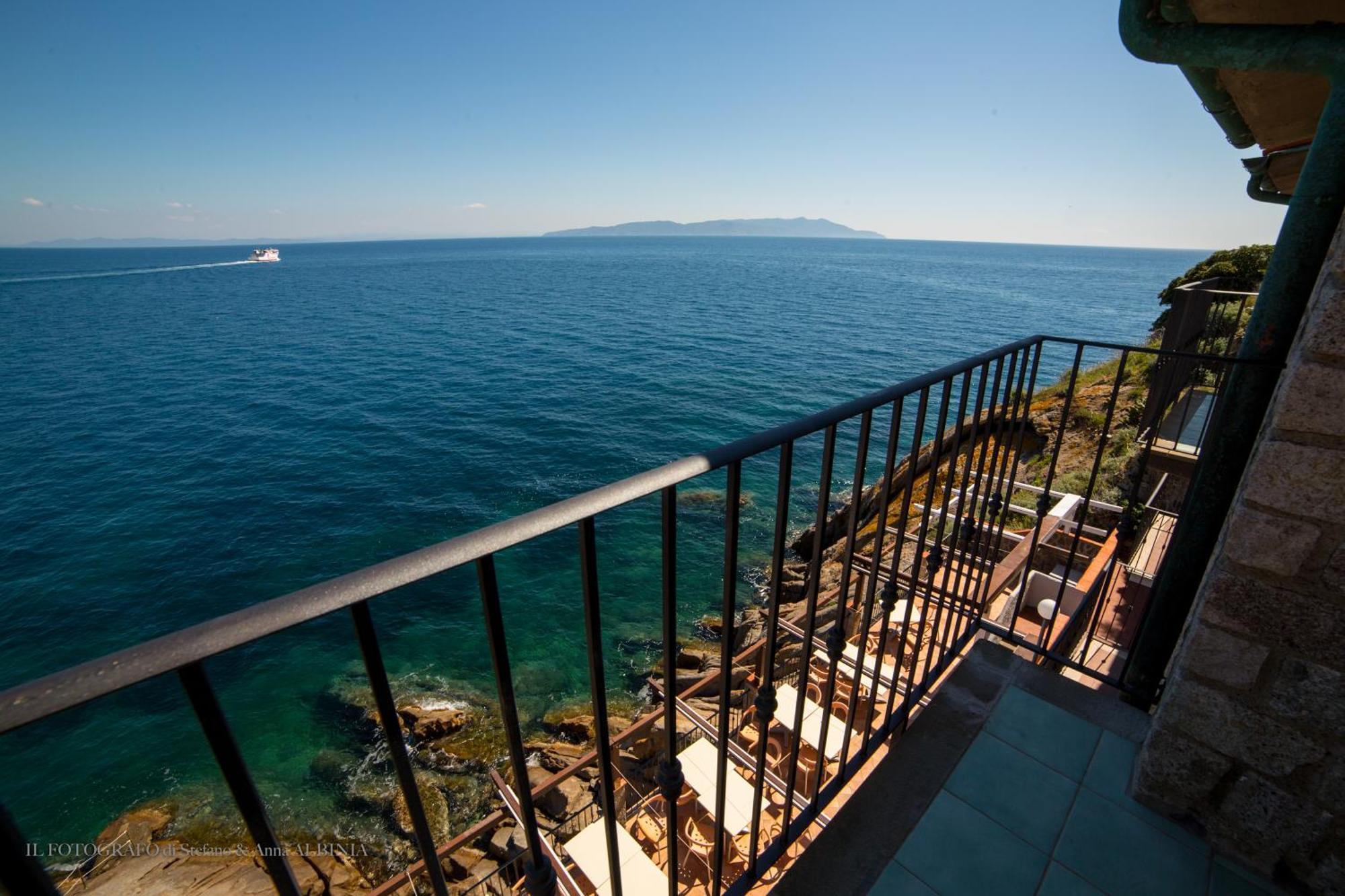 Hotel Saraceno Giglio Porto Exteriör bild
