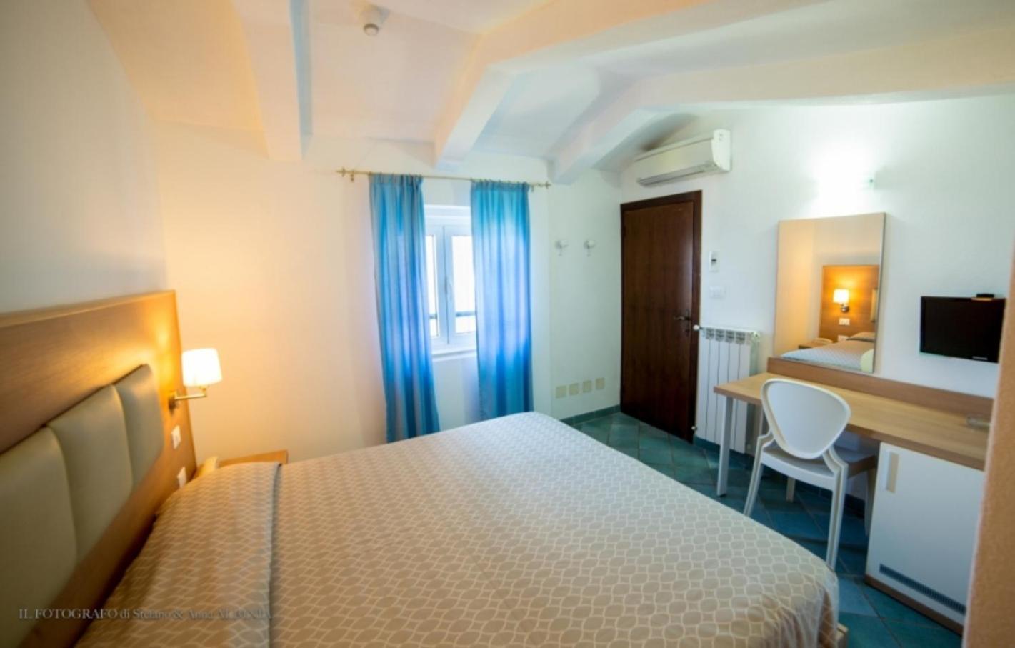 Hotel Saraceno Giglio Porto Rum bild